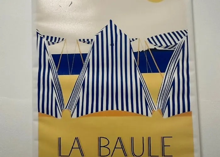 With Balcony - 2 Min And Aquabaule Apartment